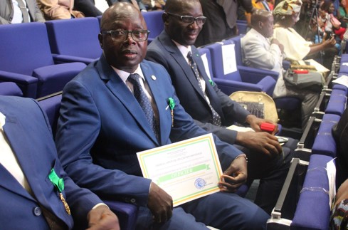 Le Président de l’USP, le Professeur Méké MÉÏTÉ, élevé à la dignité de Commandeur dans l’ordre de l’éducation nationale de CI