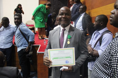 Le Président de l’USP, le Professeur Méké MÉÏTÉ, élevé à la dignité de Commandeur dans l’ordre de l’éducation nationale de CI