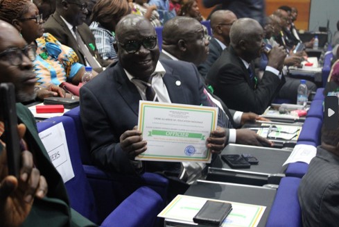 Le Président de l’USP, le Professeur Méké MÉÏTÉ, élevé à la dignité de Commandeur dans l’ordre de l’éducation nationale de CI