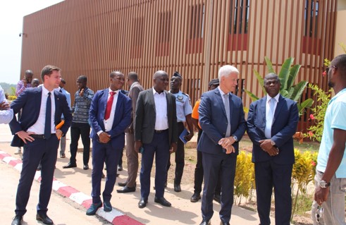 L’Université Polytechnique de San Pedro a reçu, ce Mardi 16 Avril 2024, dans ses locaux, S.E.M. Alexey SALTYKOV, Ambassadeur de la Fédération de Russie en Côte d’Ivoire.