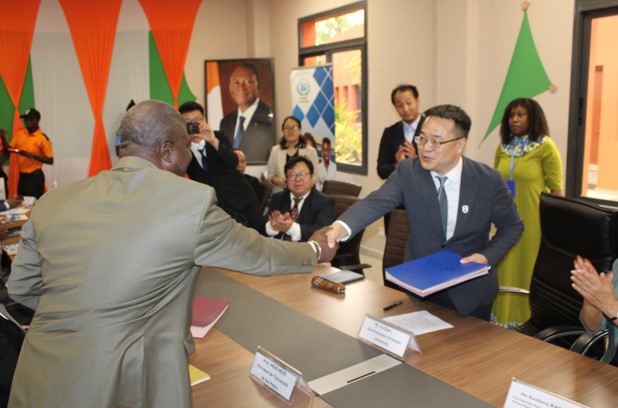 Accord-cadre de coopération entre l’Université Polytechnique de San Pedro et l’Université de HAINAN (Chine)