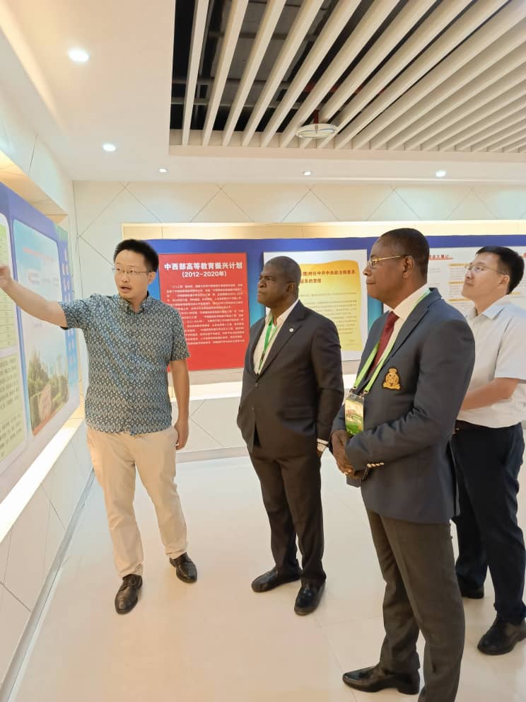 L'Université Polytechnique de San Pedro (Côte d'Ivoire) et l'Université de Hainan (Chine) signent un accord de partenariat