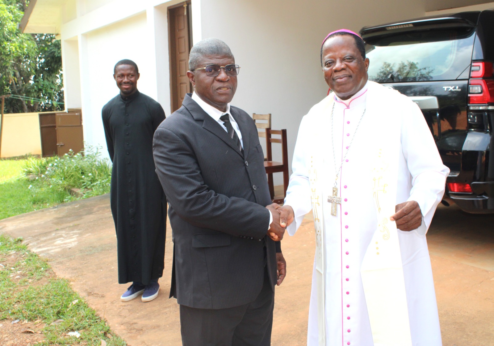 VISITE DU PRÉSIDENT DE L’USP A L’ÉVÊQUE DE SAN PEDRO